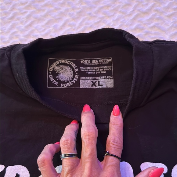 IDK MFG Graphic Tshirt - Picture 3 of 3